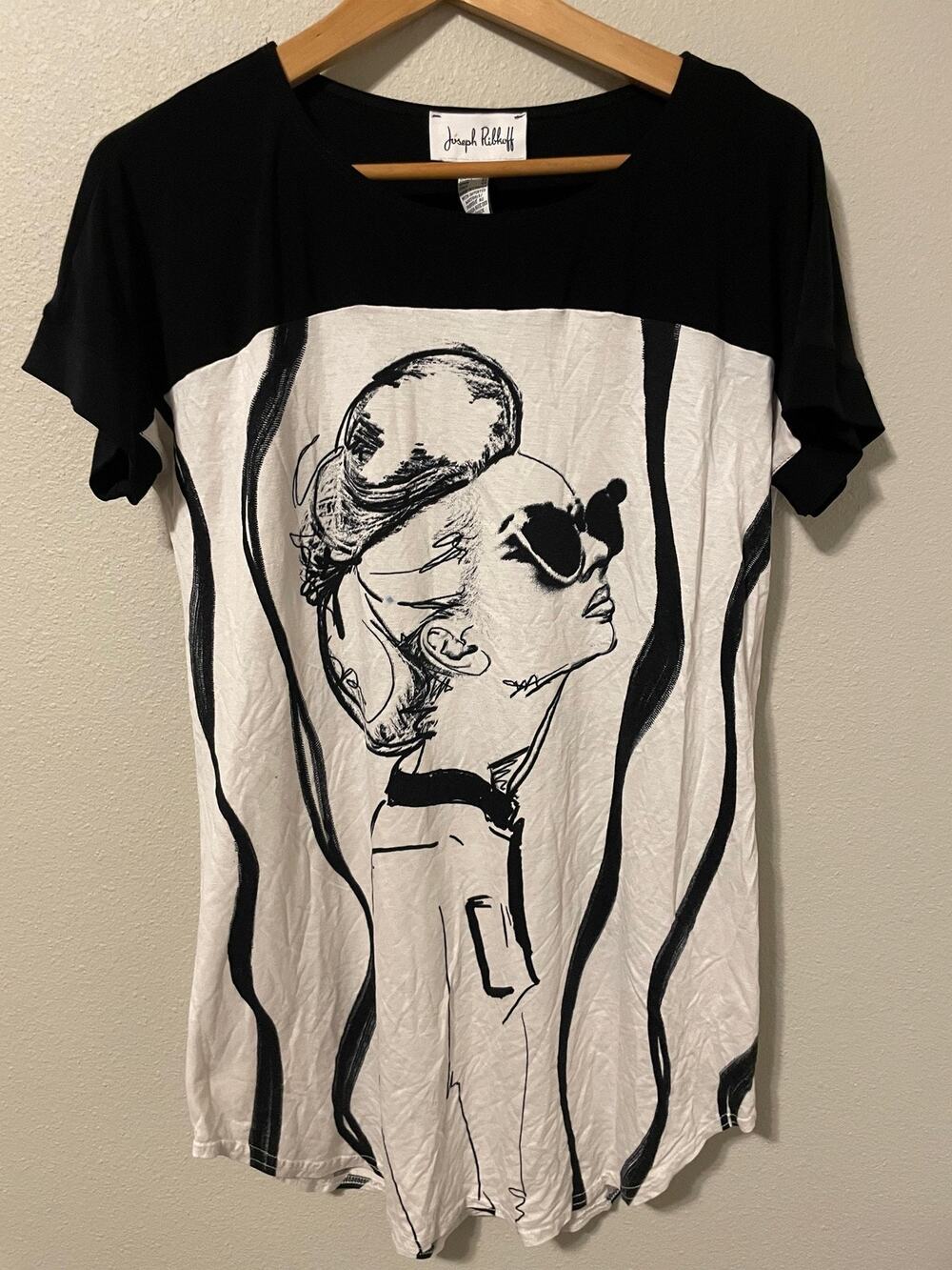 Joseph Ribkoff Tunic Top Womens 10 Black White Woman Portrait Graphic Artsy